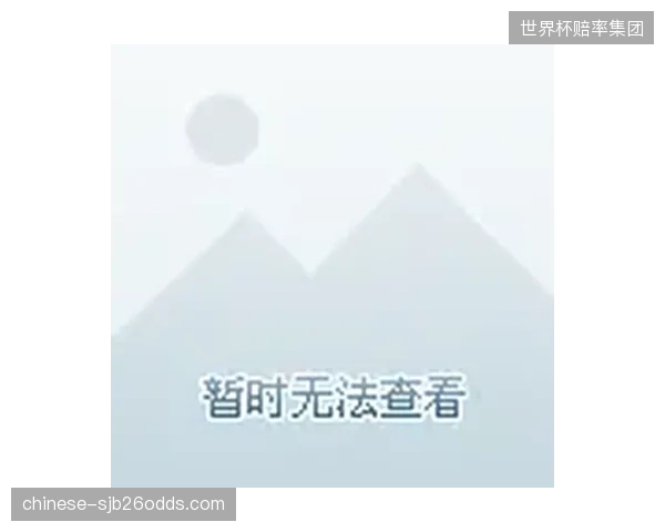 球队进攻过于依赖戴维斯所在的左路，如何激活弱侧进攻将是马什教练的重要战术课题。